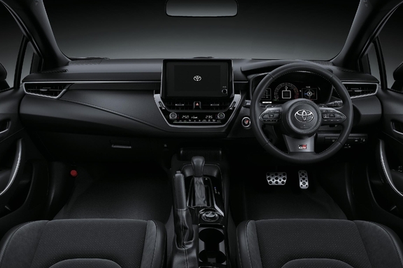 RZ［GR-DAT（8AT・4WD）］