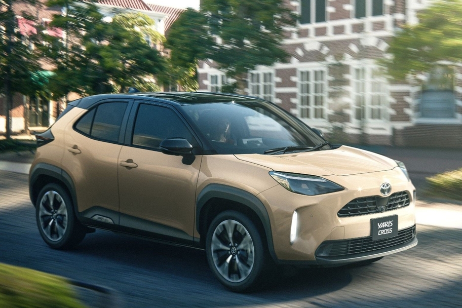 【モデル入り素材】Z（ハイブリッド・2WD）