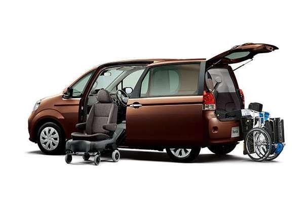 旭川 トヨタ ポルテ 脱着シート仕様手動式+車いす収納装置電動スライド式・35kgタイプBタイプ